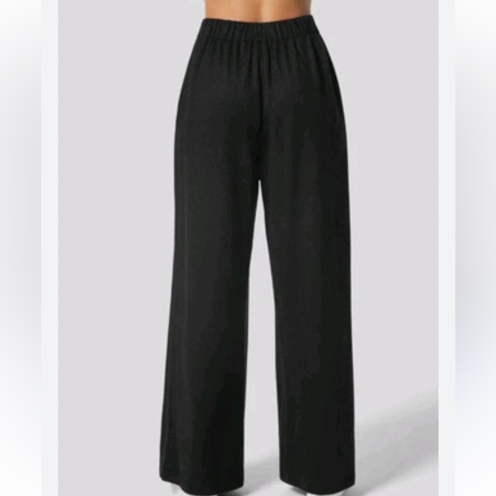 HALARA Black Wide-Leg Pleated Pants high waisted size L